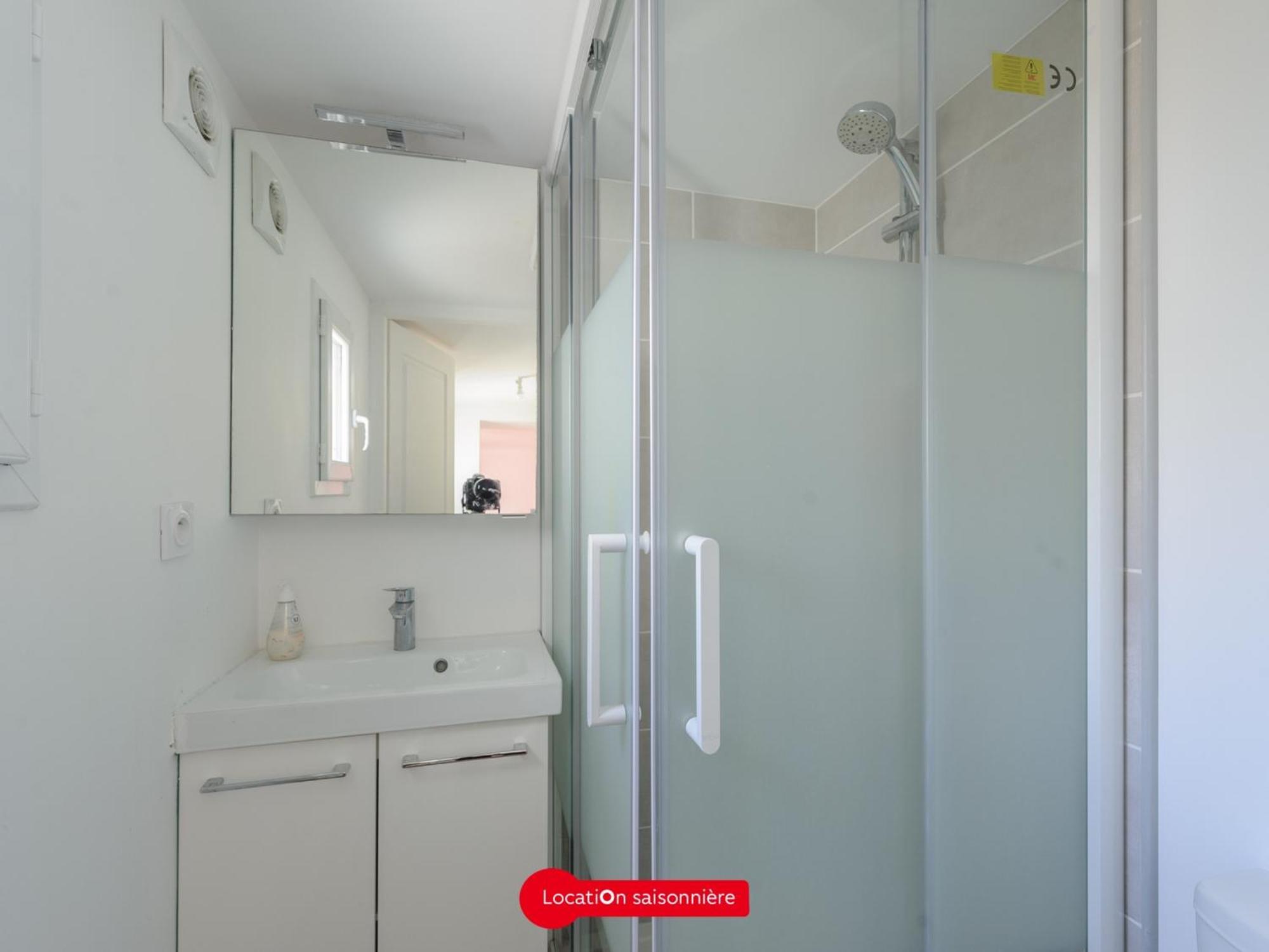 Appartement T2 A 50M De La Plage Avec Cour, Wifi Et Equipements Bebe - 4 Pers, Chatelaillon-Plage - Fr-1-535-17 Екстер'єр фото